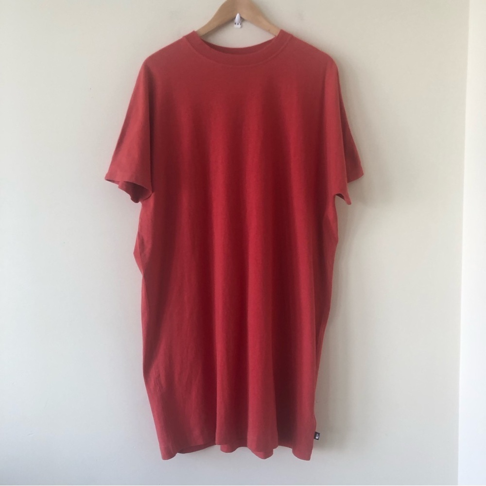 The North Face Red Women’s T-Shirt Dress